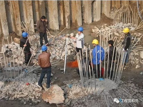 長沙市創(chuàng)富鋼鐵貿(mào)易有限公司,長沙聲測管,長沙注漿管,耐磨板,涂塑管,H型鋼,角鋼,槽鋼,工字鋼